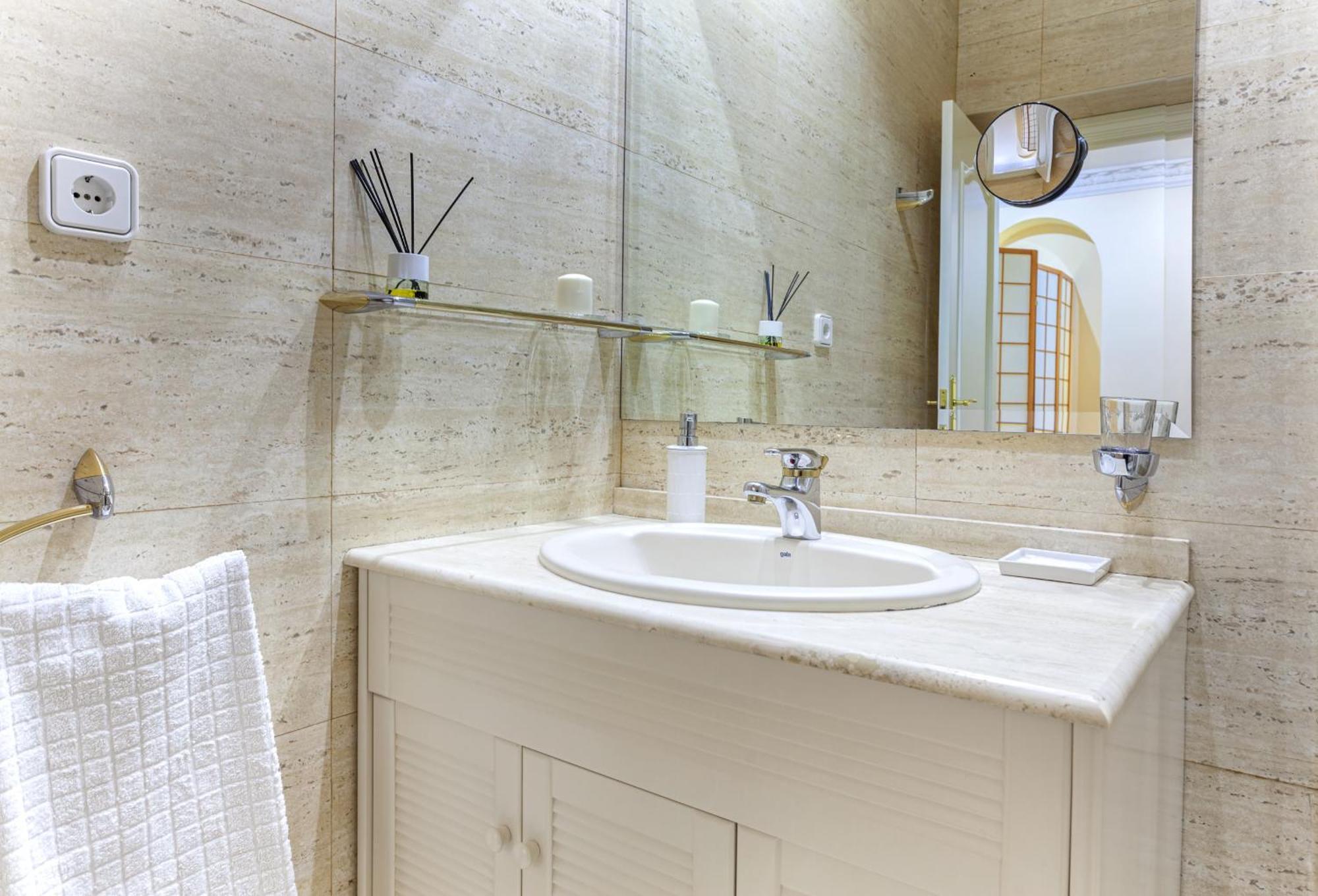 Apartamento Prado En Madrid Dış mekan fotoğraf